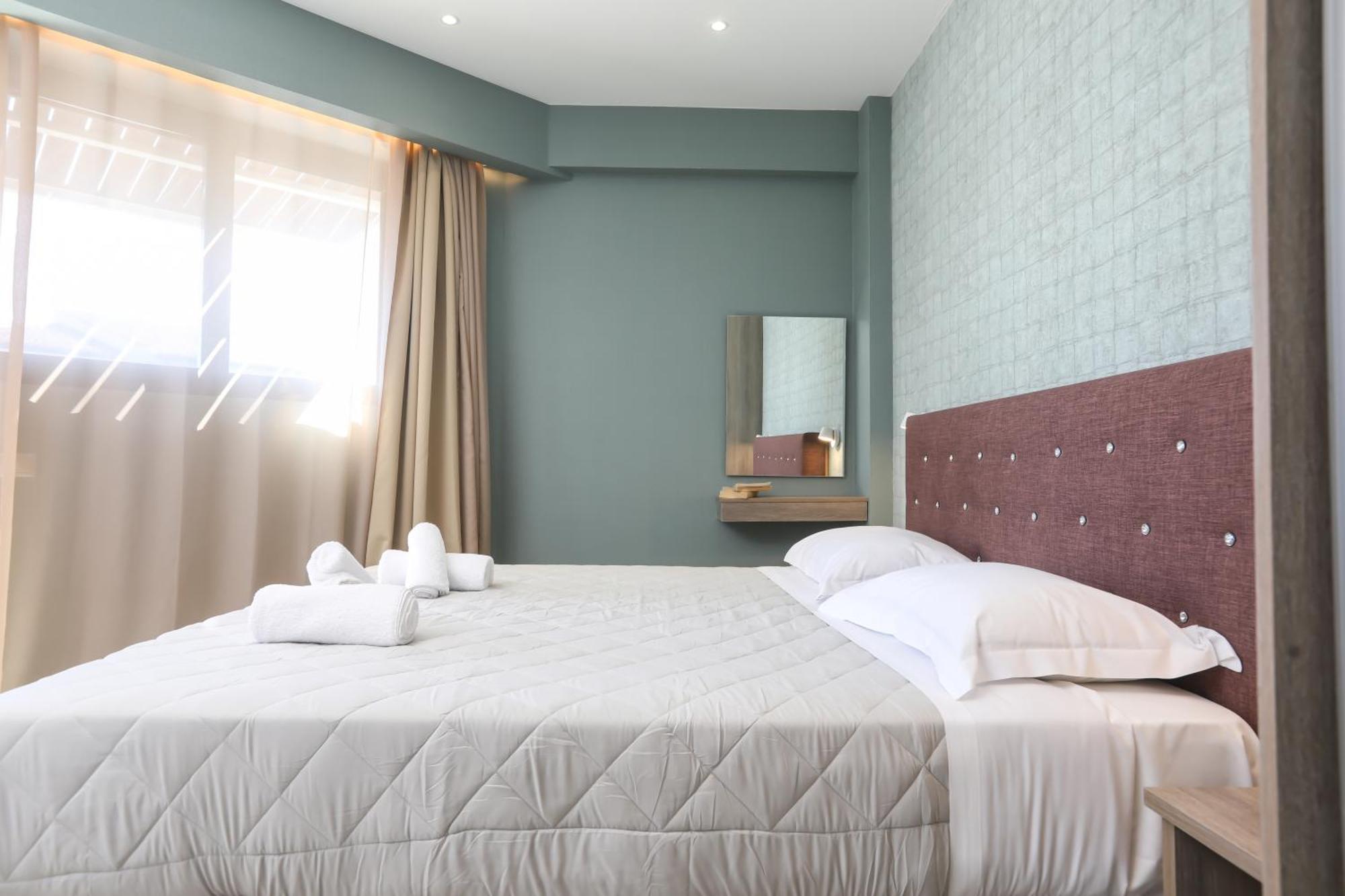 Corfu Gold Luxury Suites Benitses  Exterior foto