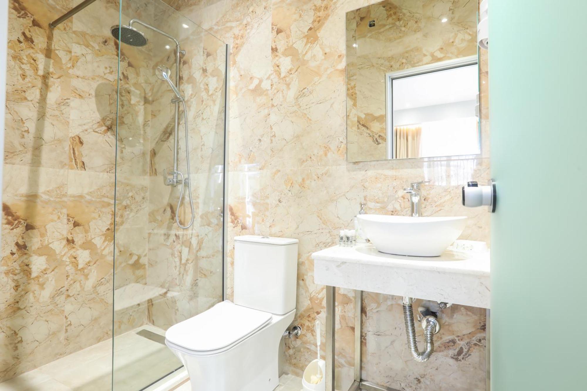 Corfu Gold Luxury Suites Benitses  Exterior foto