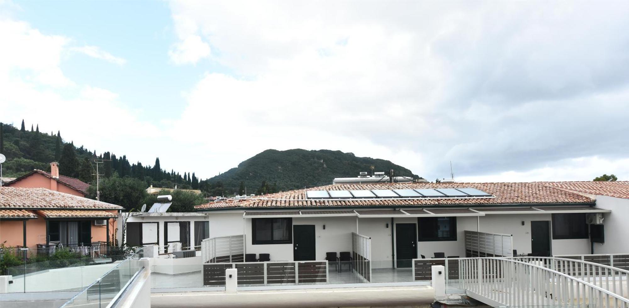 Corfu Gold Luxury Suites Benitses  Exterior foto