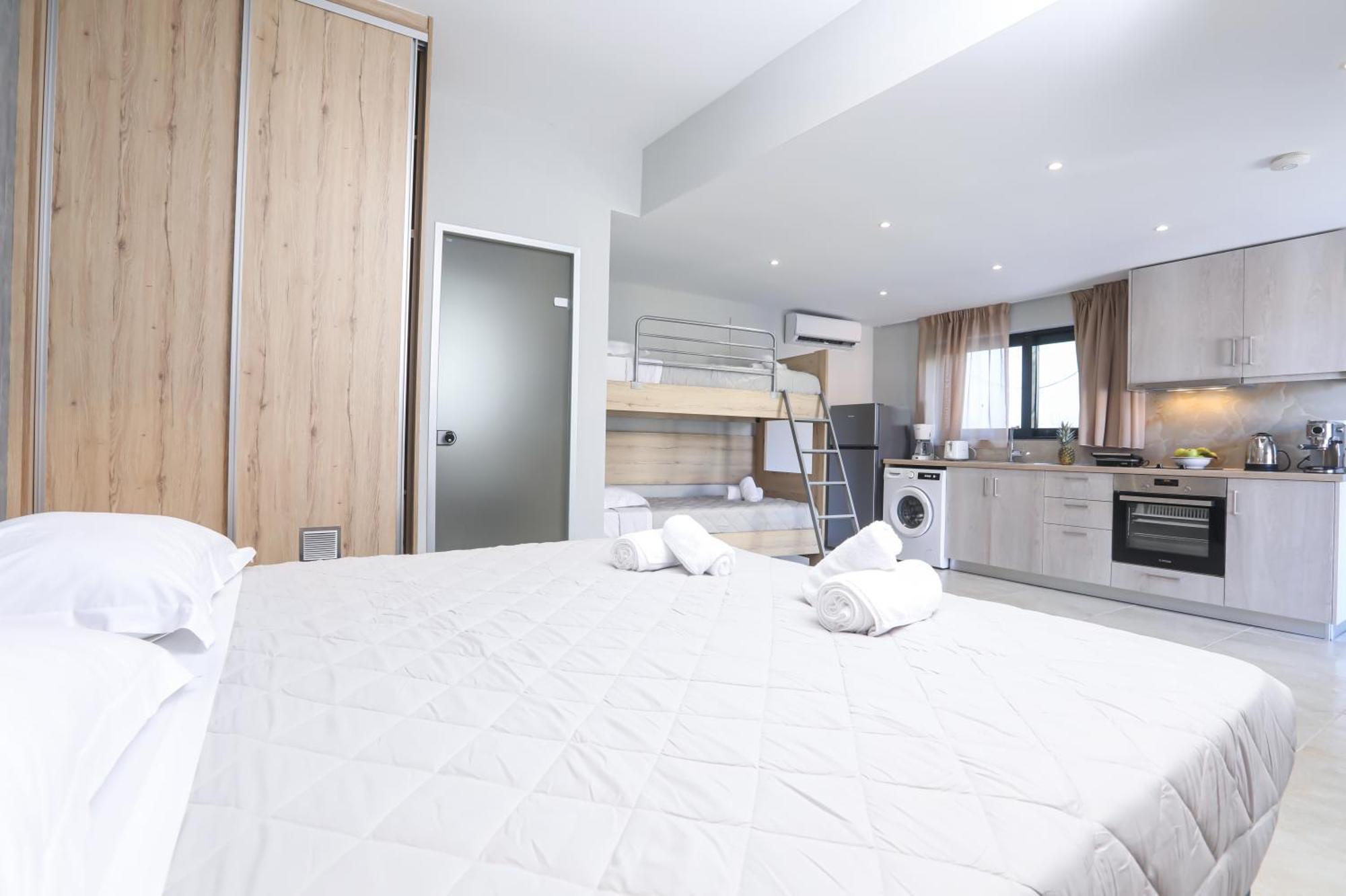 Corfu Gold Luxury Suites Benitses  Exterior foto